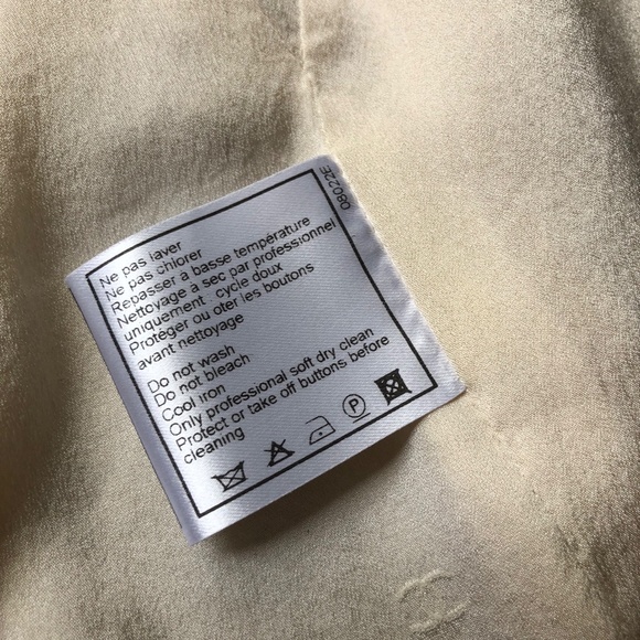 Vintage Chanel wool blazer - Picture 7 of 9